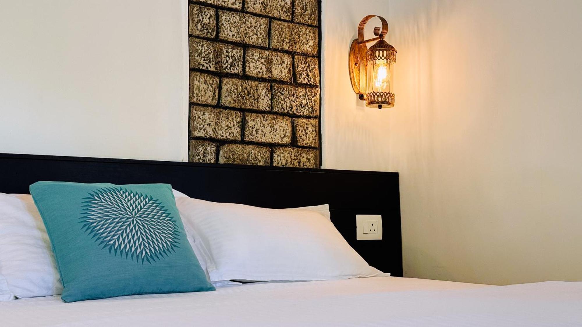 Calm Shack - 2 Bedroom-Boutique Farm Stay Munnar Exterior photo