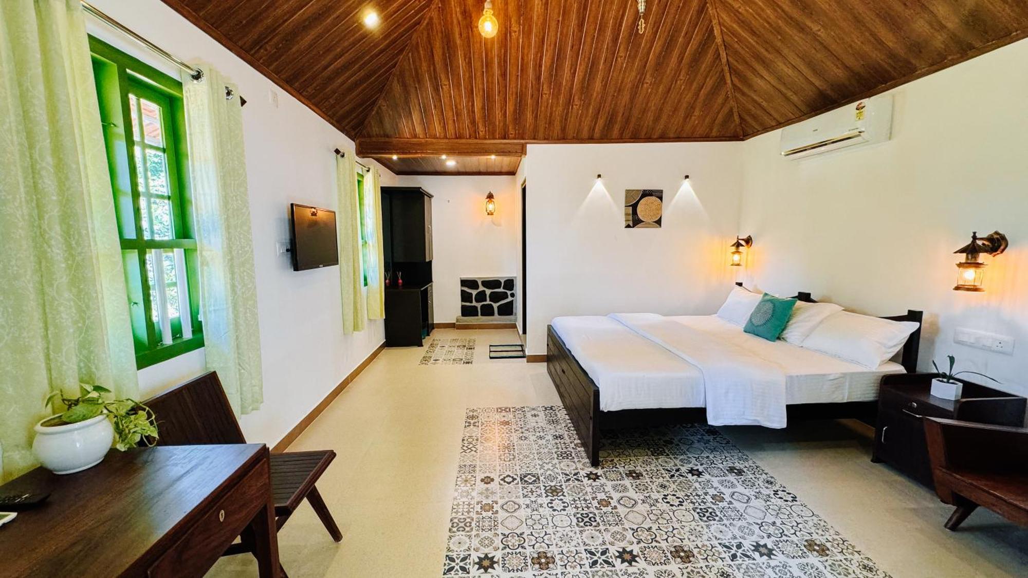 Calm Shack - 2 Bedroom-Boutique Farm Stay Munnar Exterior photo